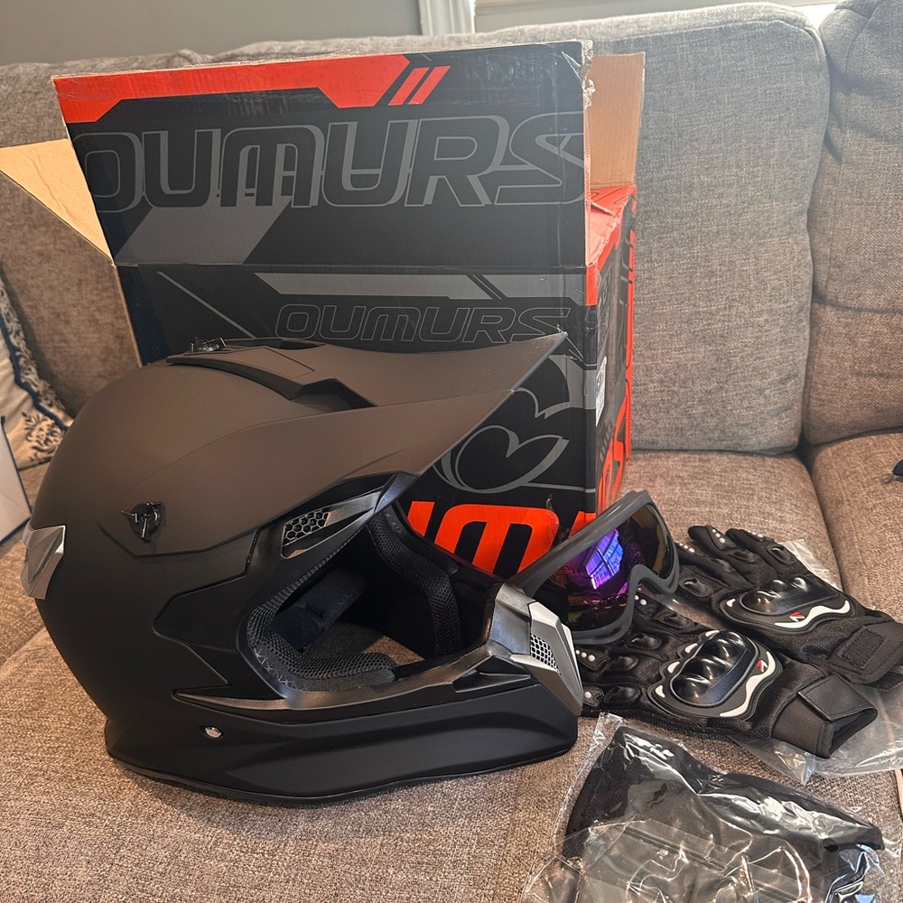 Matte Black Motor Cross Helmet Sz M